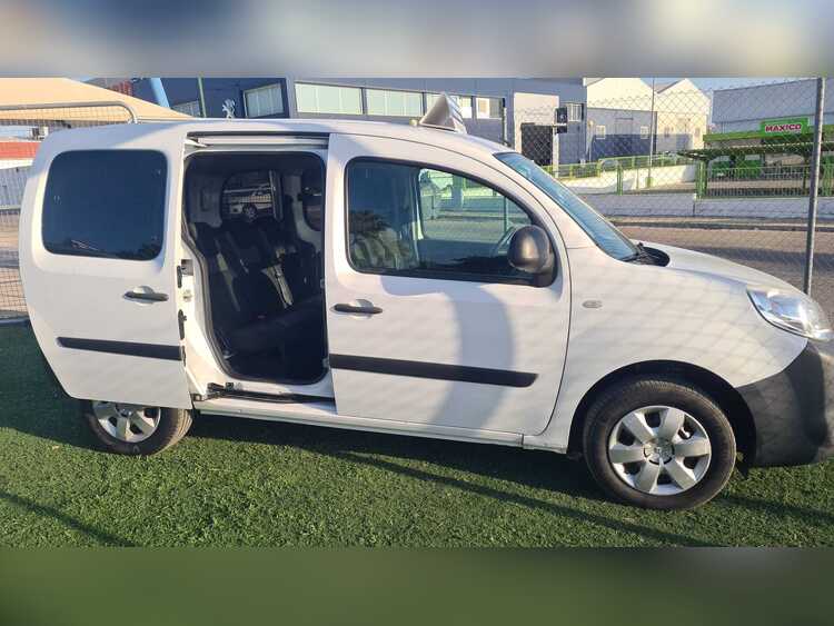 Renault Kangoo Combi 1.5dCi 90cv foto 3